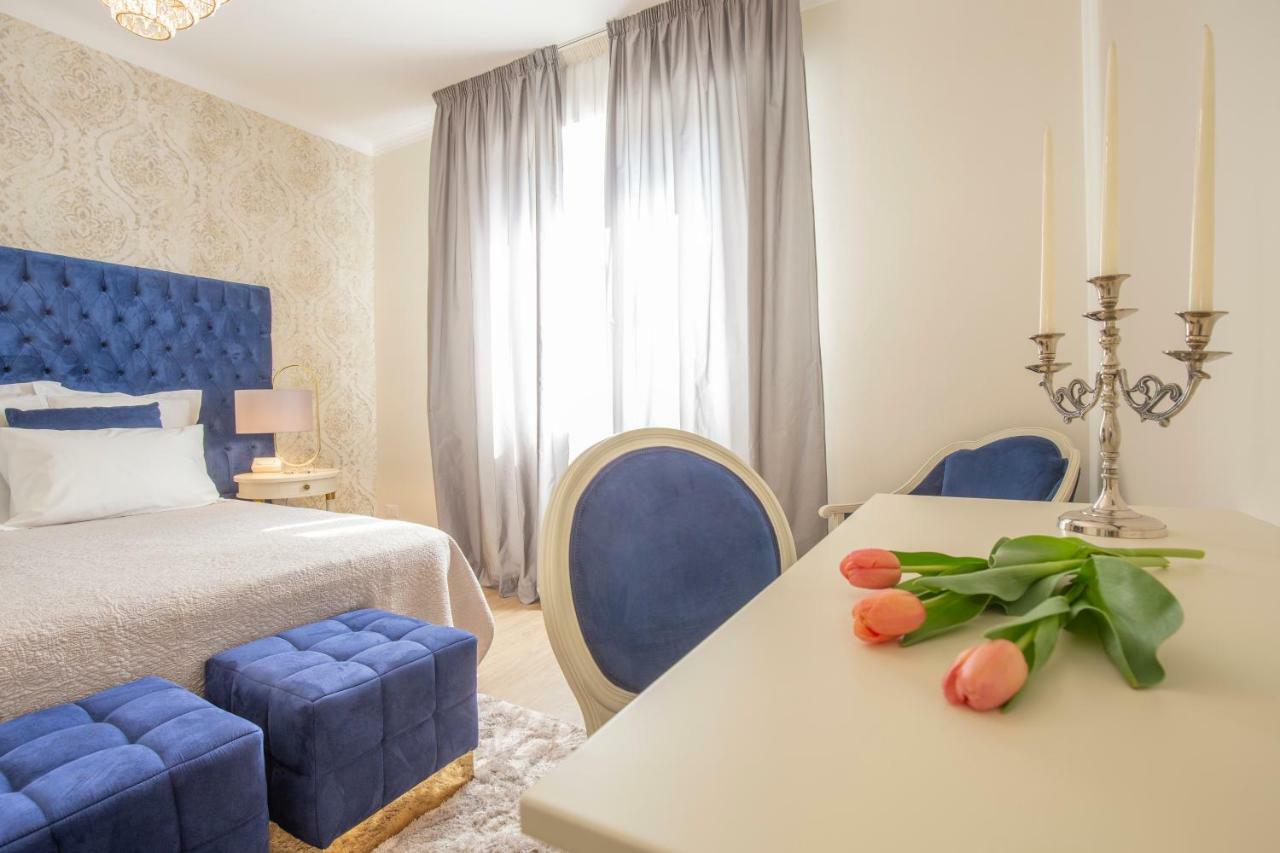 Crys: Apartments, Holiday, Business, Blu Verona Eksteriør bilde