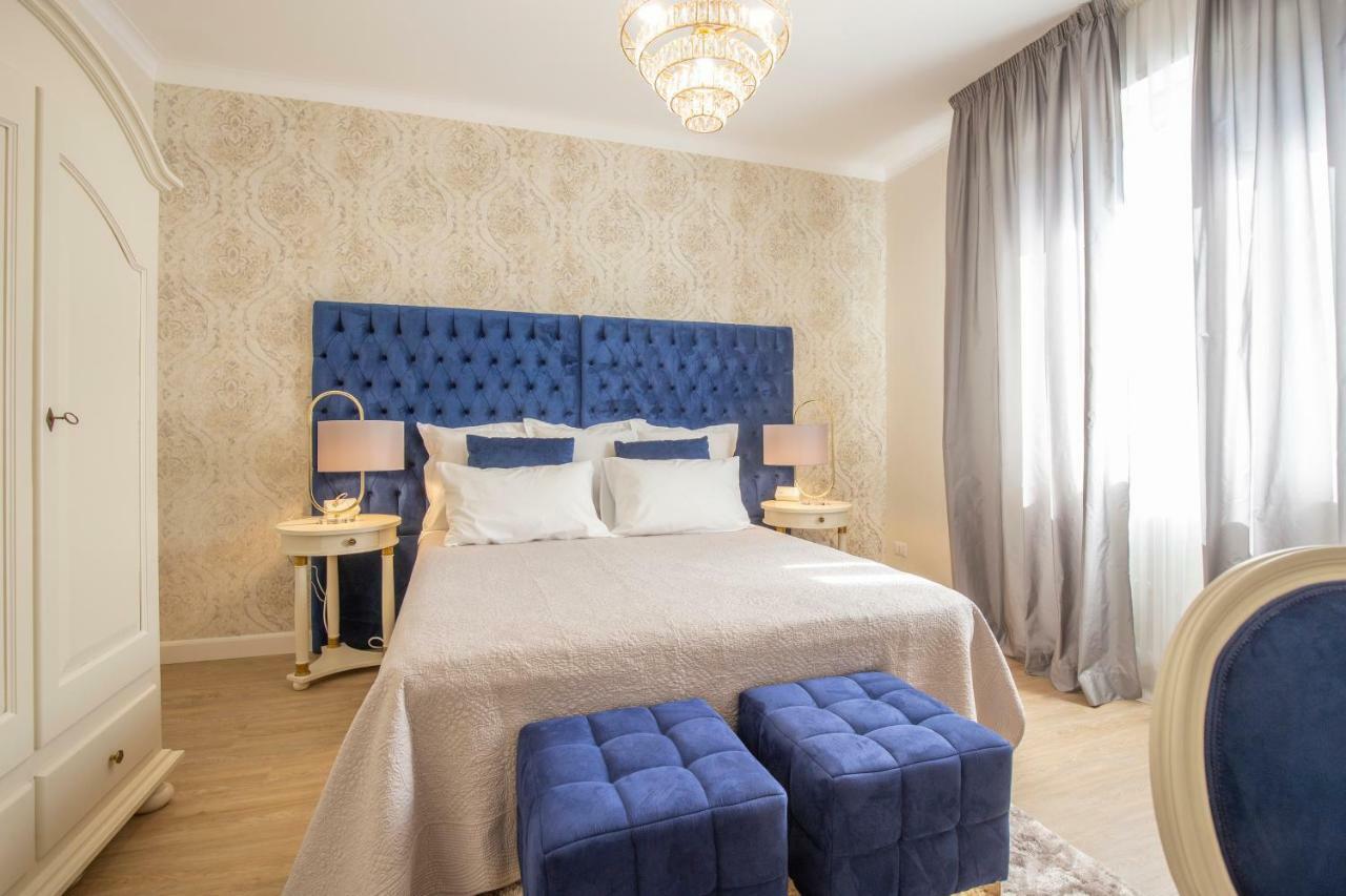 Crys: Apartments, Holiday, Business, Blu Verona Eksteriør bilde